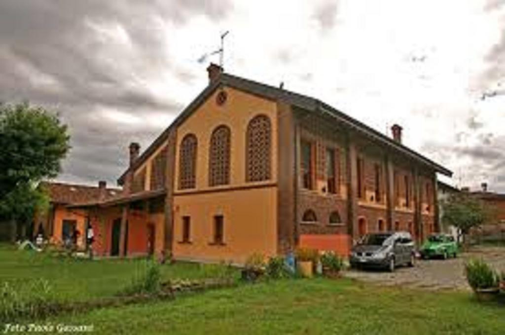 Antica Cascina B&B Borghetto Lodigiano Luaran gambar